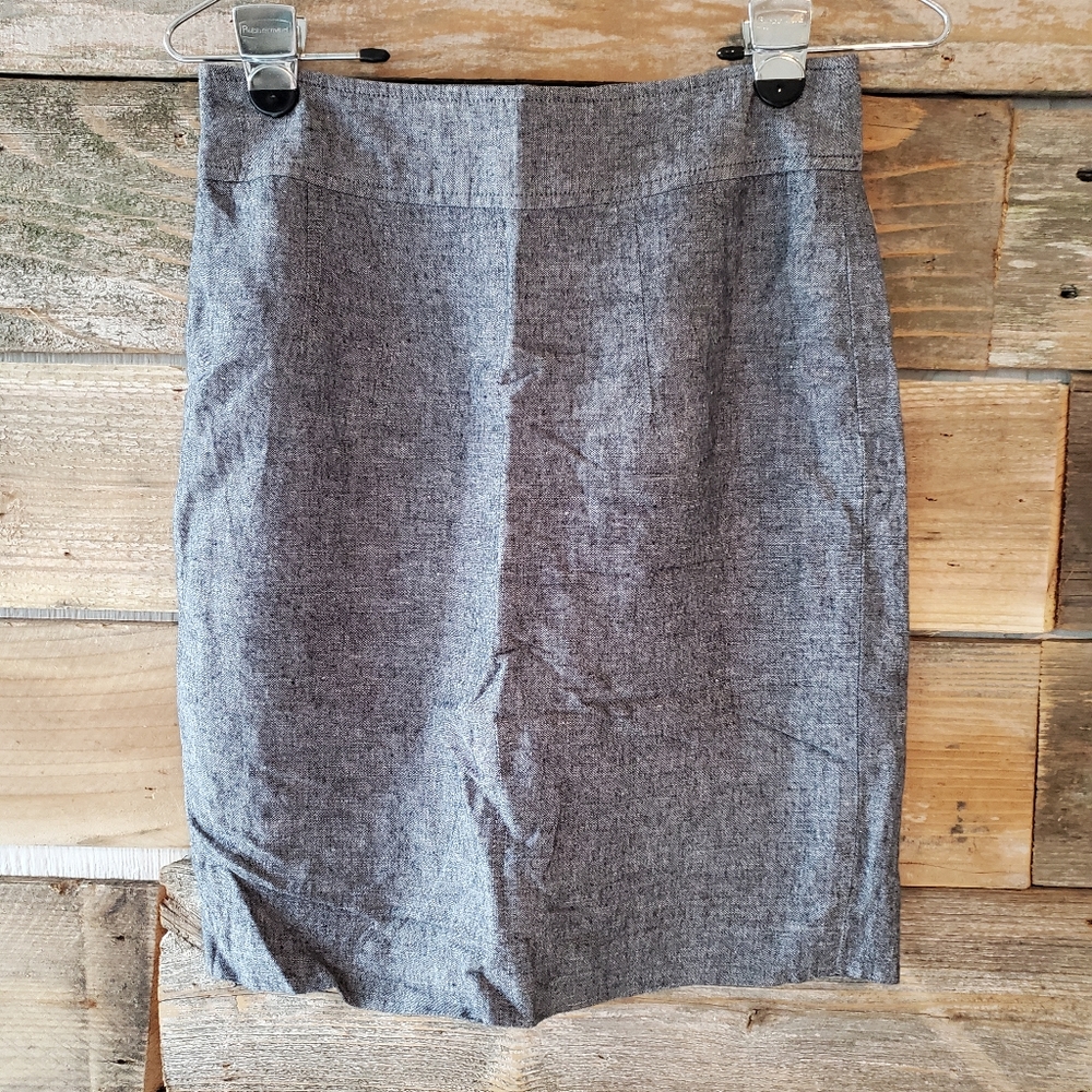 Banana 🍌 Republic Grey Mini Skirt